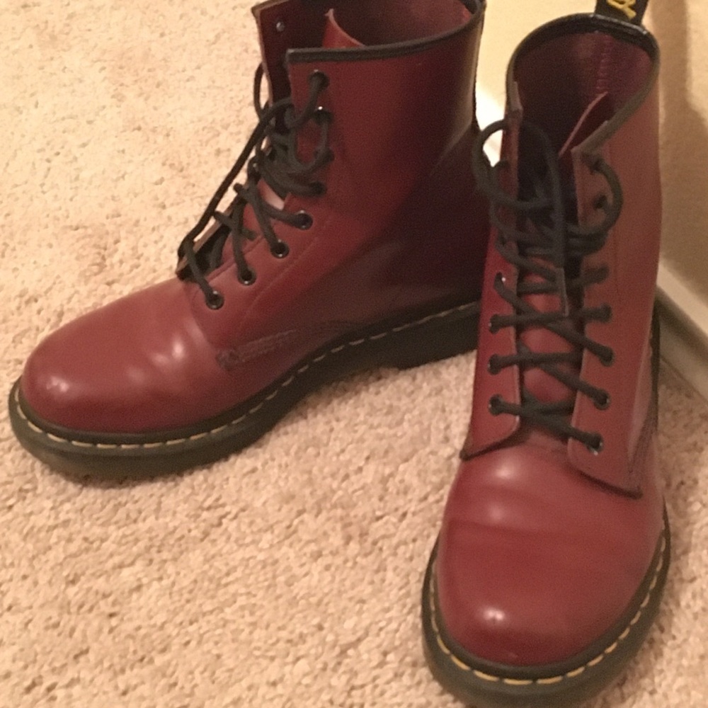 Red 8-hole Dr Marten Boots